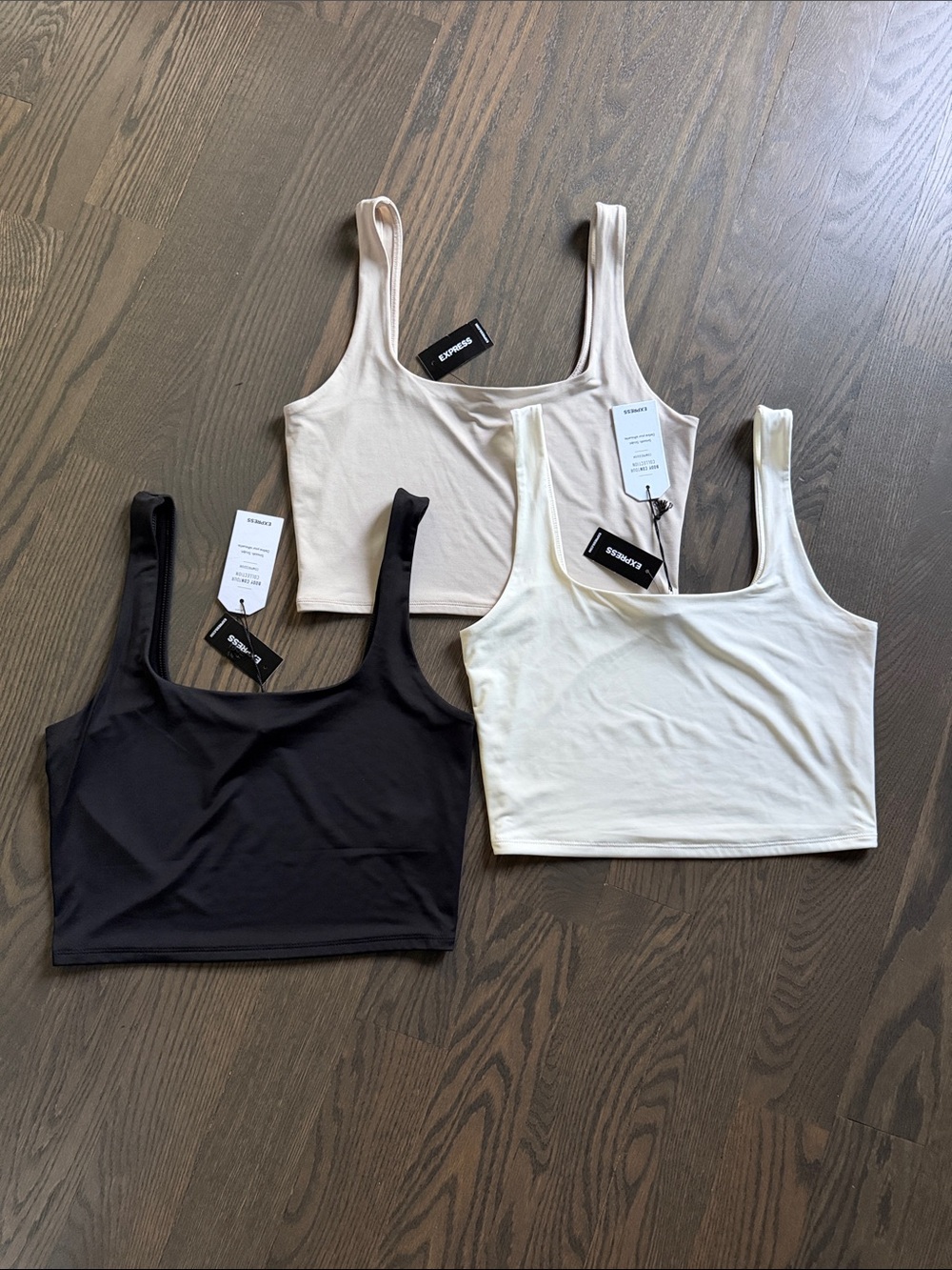 Express Body Contour Cropped Tank Bundle (M) NWT